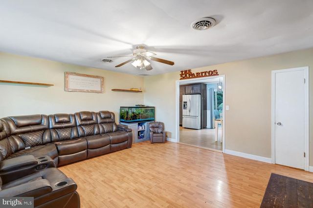 7 SPRUCE DR, Little Egg Harbor Twp, NJ 08087