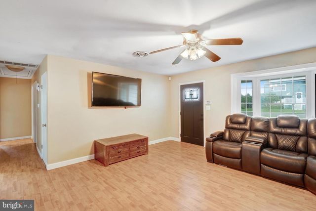 7 SPRUCE DR, Little Egg Harbor Twp, NJ 08087