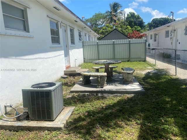 500 SW 7th Street 510, Hallandale Beach, FL 33009