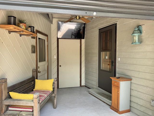 W301S2885 Snowdon DRIVE, Waukesha, WI 53188