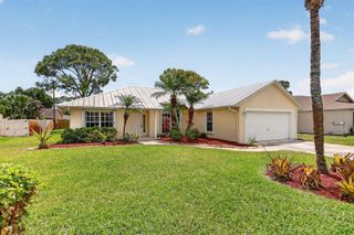 2534 SW Grotto Circle, Port St. Lucie, FL 34953