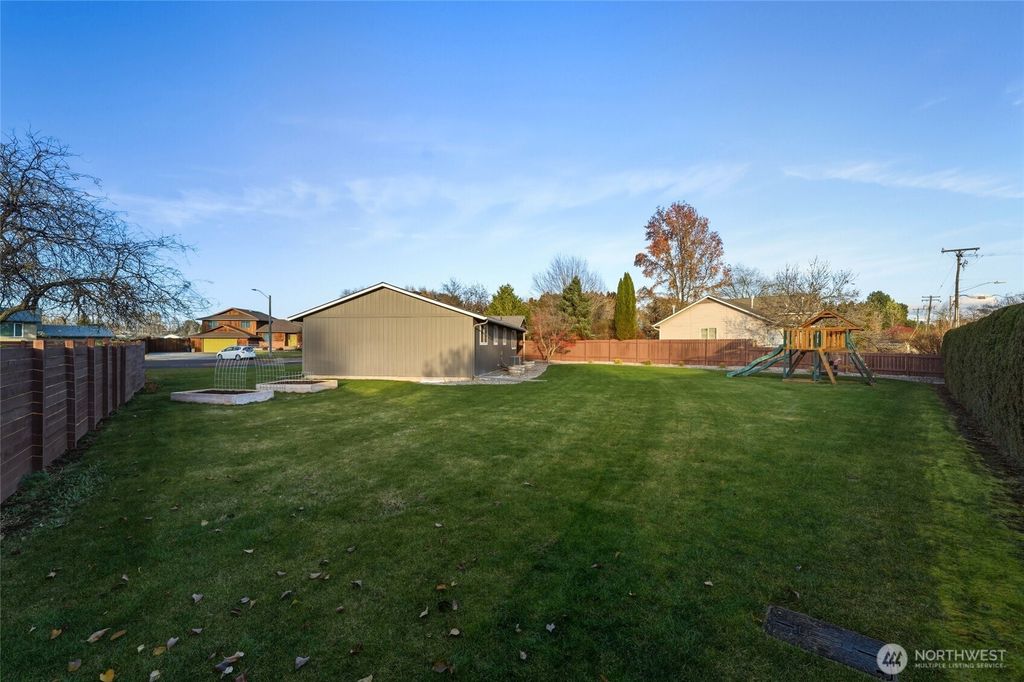 1266 SE Independence Drive, College Place, WA 99324