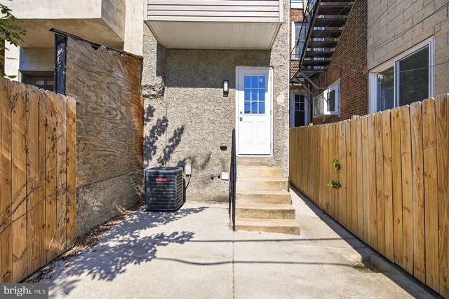 2938 POPLAR ST, Philadelphia, PA 19130