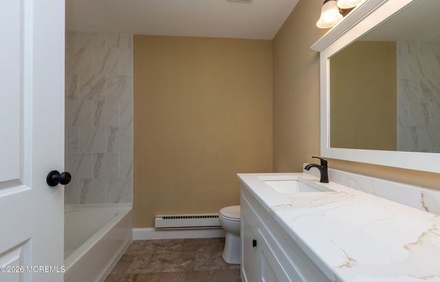 598B Lake Point Drive, Lakewood, NJ 08701