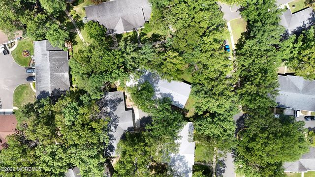 598B Lake Point Drive, Lakewood, NJ 08701