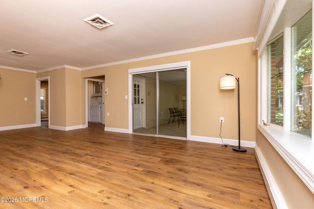 598B Lake Point Drive, Lakewood, NJ 08701