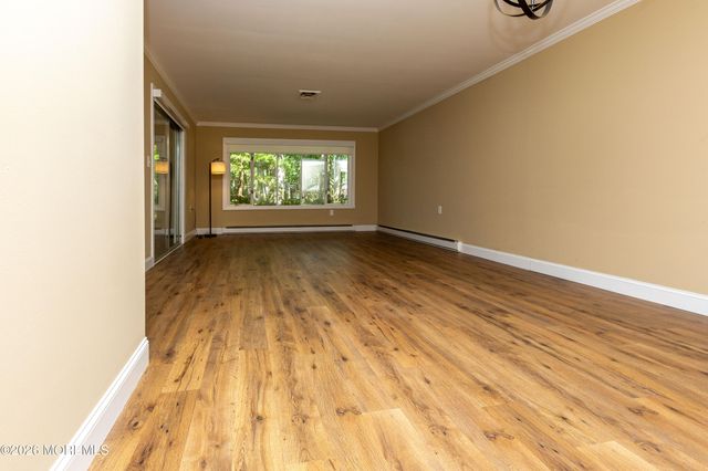 598B Lake Point Drive, Lakewood, NJ 08701