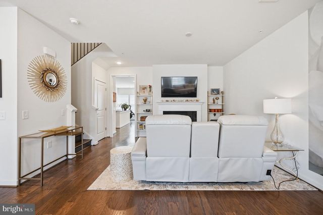 10723 VIOGNIER TER, Fairfax, VA 22030