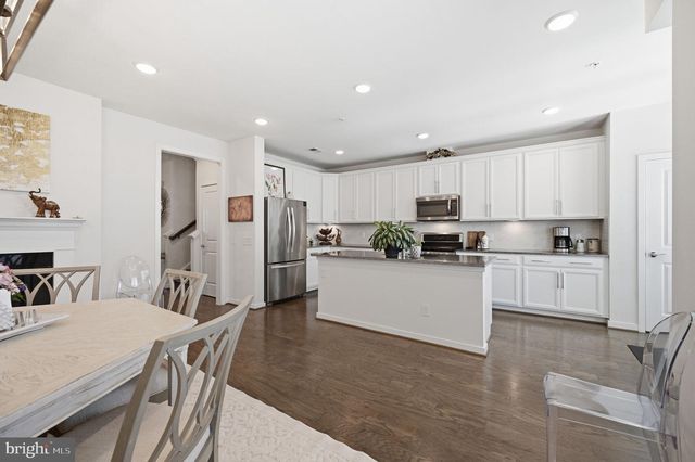 10723 VIOGNIER TER, Fairfax, VA 22030