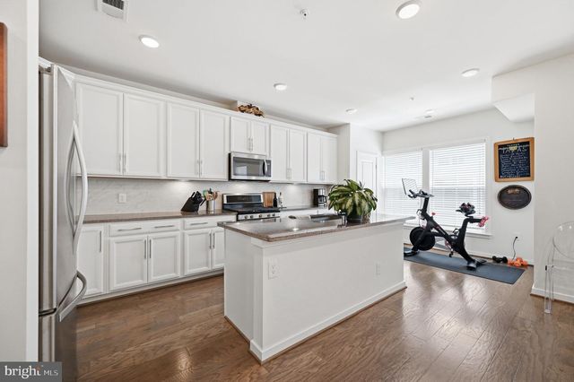 10723 VIOGNIER TER, Fairfax, VA 22030
