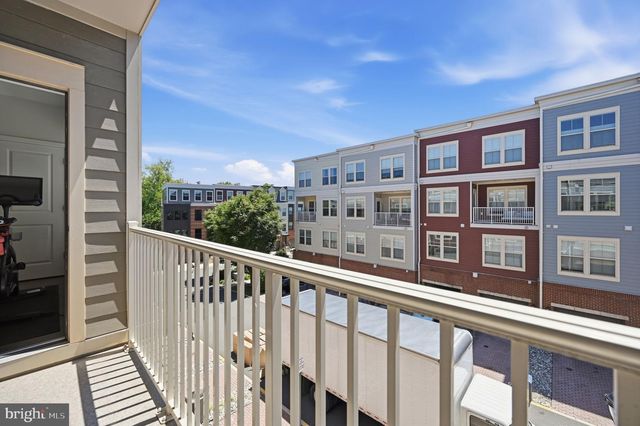 10723 VIOGNIER TER, Fairfax, VA 22030