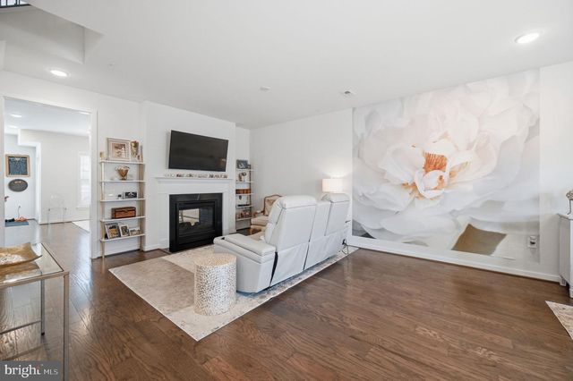 10723 VIOGNIER TER, Fairfax, VA 22030