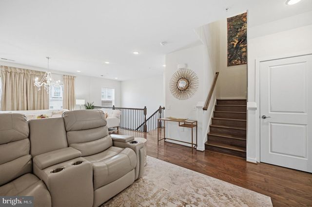 10723 VIOGNIER TER, Fairfax, VA 22030