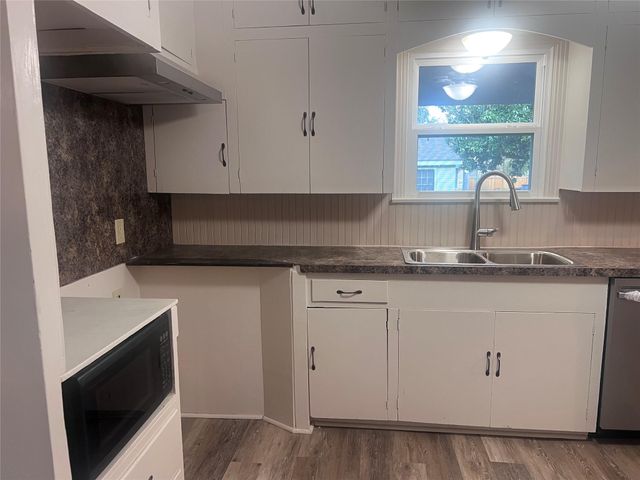 620 Koehl Street, Wharton, TX 77488