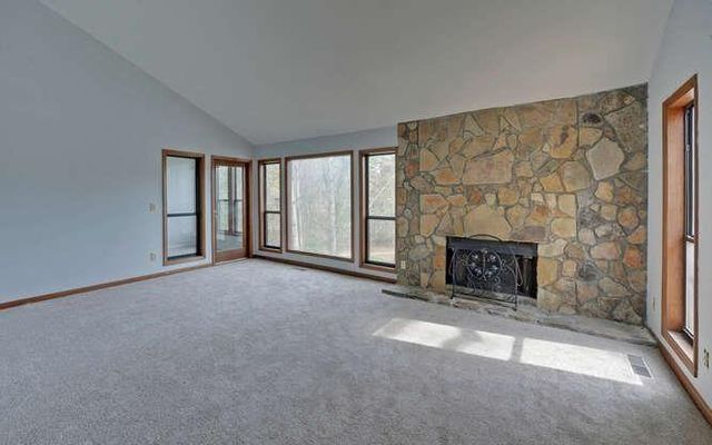 390 Colony Cove, Alpharetta, GA 30022