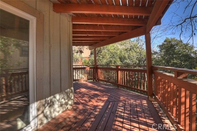 26561 Amador Lane, Lake Arrowhead, CA 92352