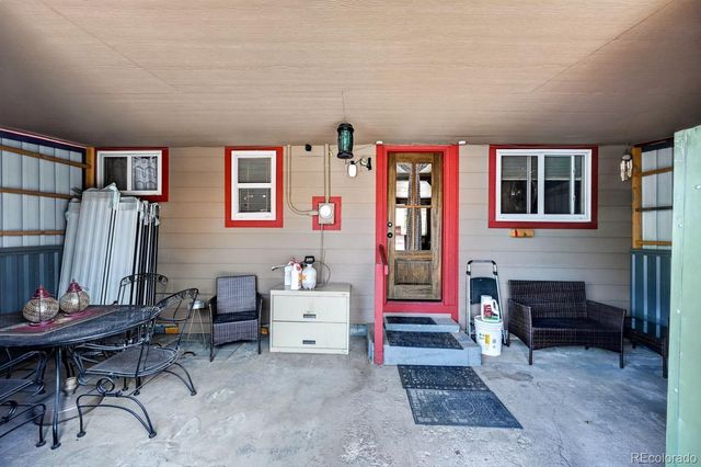 5961 E 81st Avenue, Dupont, CO 80024