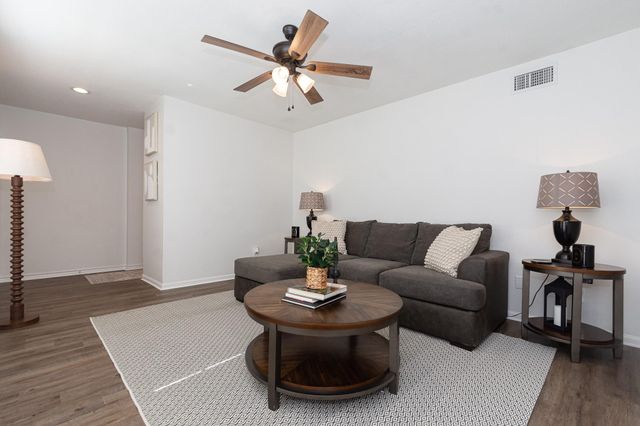 1505 Cedar Cove Street, La Porte, TX 77571