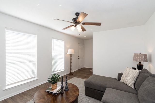 1505 Cedar Cove Street, La Porte, TX 77571
