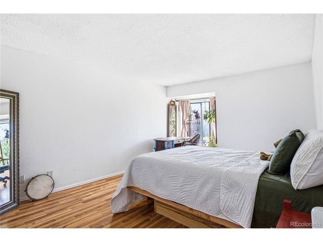 318 Wright St 302, Lakewood, CO 80228