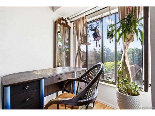 318 Wright St 302, Lakewood, CO 80228