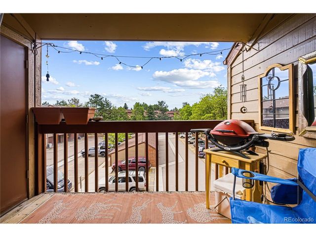 318 Wright St 302, Lakewood, CO 80228