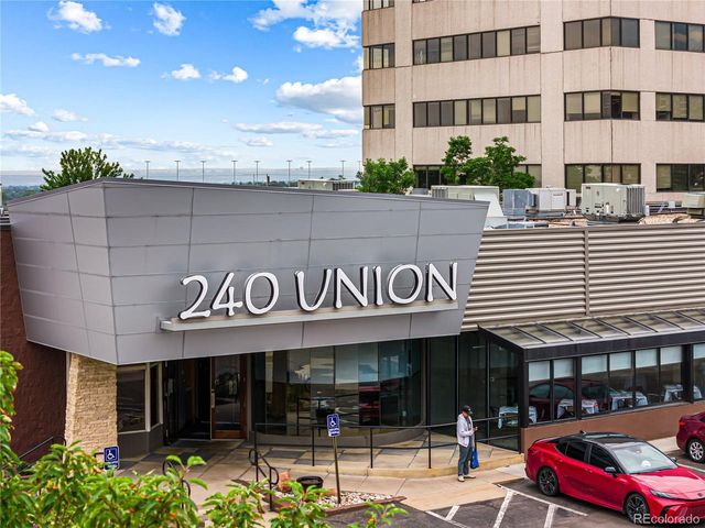 318 Wright St 302, Lakewood, CO 80228