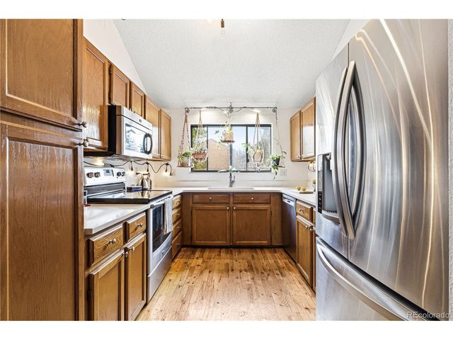 318 Wright St 302, Lakewood, CO 80228