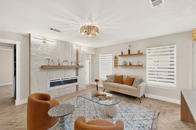 10520 Lippitt Avenue, Dallas, TX 75218