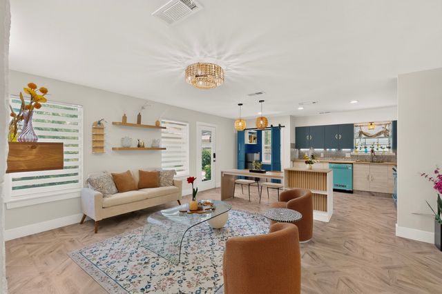 10520 Lippitt Avenue, Dallas, TX 75218
