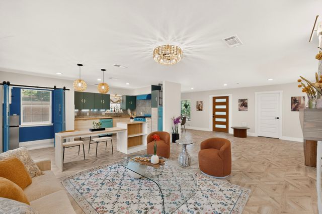 10520 Lippitt Avenue, Dallas, TX 75218