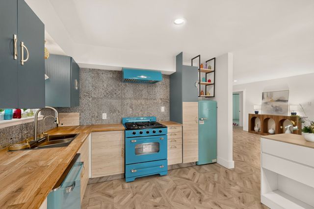 10520 Lippitt Avenue, Dallas, TX 75218