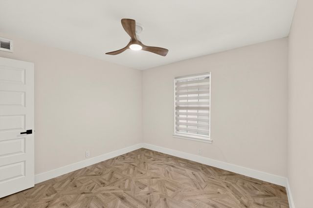 10520 Lippitt Avenue, Dallas, TX 75218