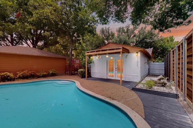 10520 Lippitt Avenue, Dallas, TX 75218