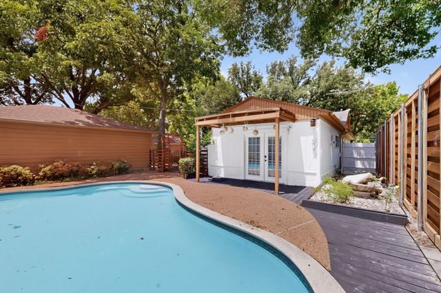 10520 Lippitt Avenue, Dallas, TX 75218