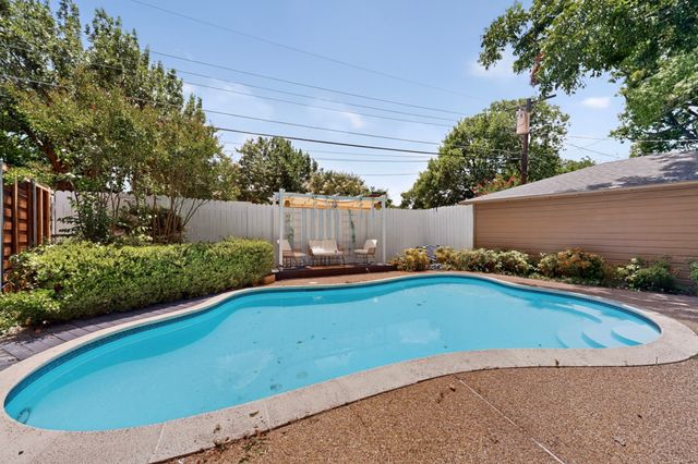 10520 Lippitt Avenue, Dallas, TX 75218