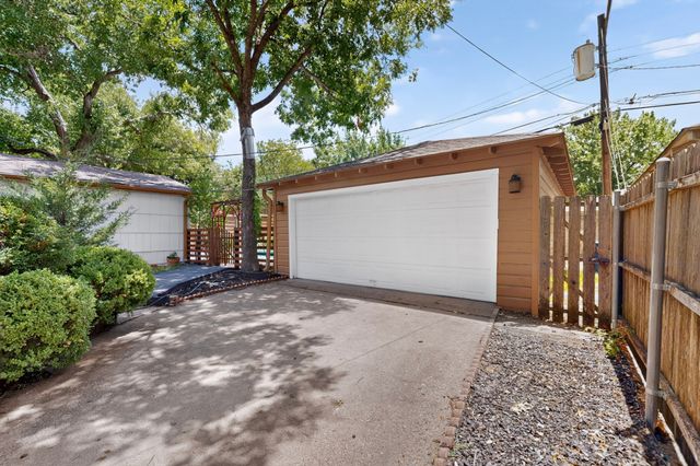 10520 Lippitt Avenue, Dallas, TX 75218