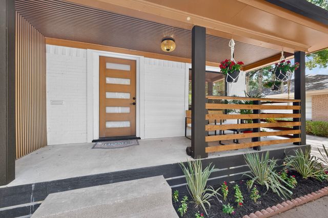 10520 Lippitt Avenue, Dallas, TX 75218