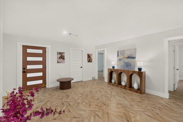 10520 Lippitt Avenue, Dallas, TX 75218