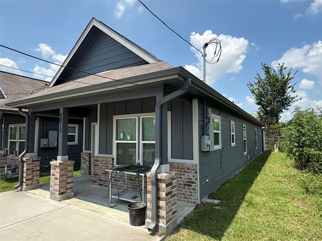 9815 Garcroft Street, Houston, TX 77029
