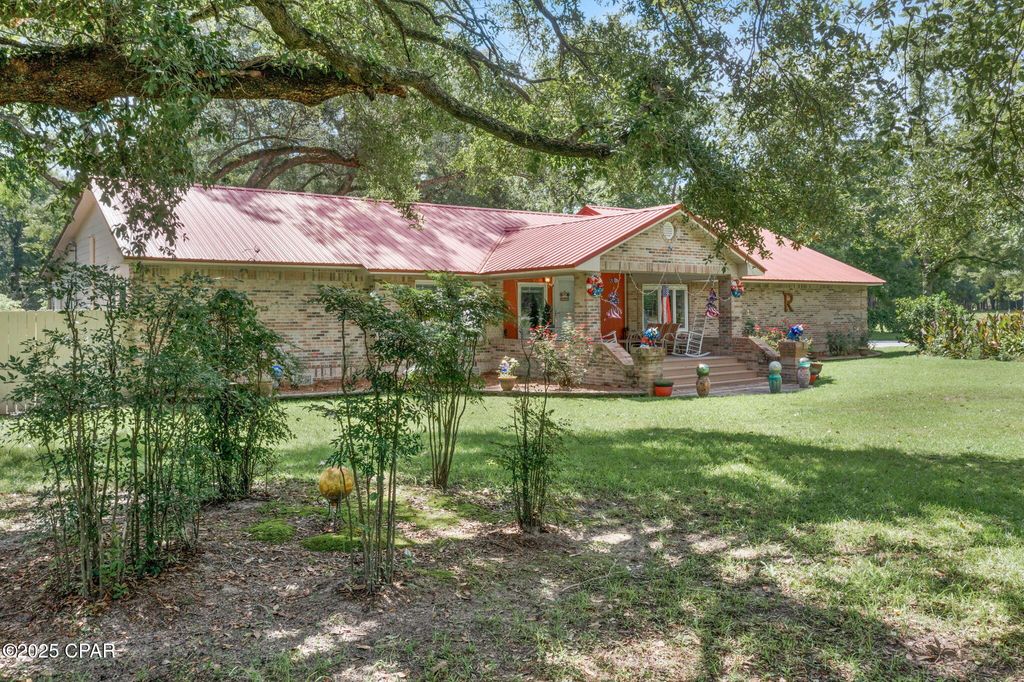 4922 Highway 77, Graceville, FL 32440