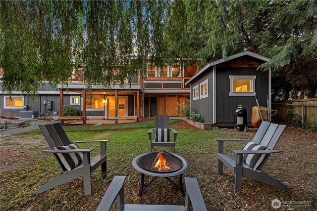 13115 80th Avenue NE, Kirkland, WA 98034