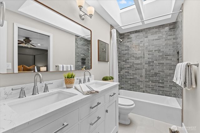 13115 80th Avenue NE, Kirkland, WA 98034