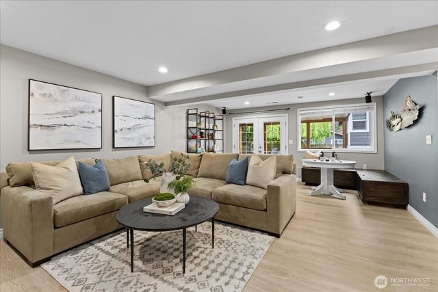 13115 80th Avenue NE, Kirkland, WA 98034
