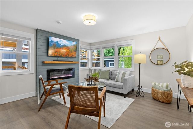 13115 80th Avenue NE, Kirkland, WA 98034
