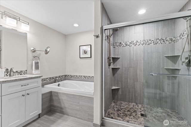 13115 80th Avenue NE, Kirkland, WA 98034