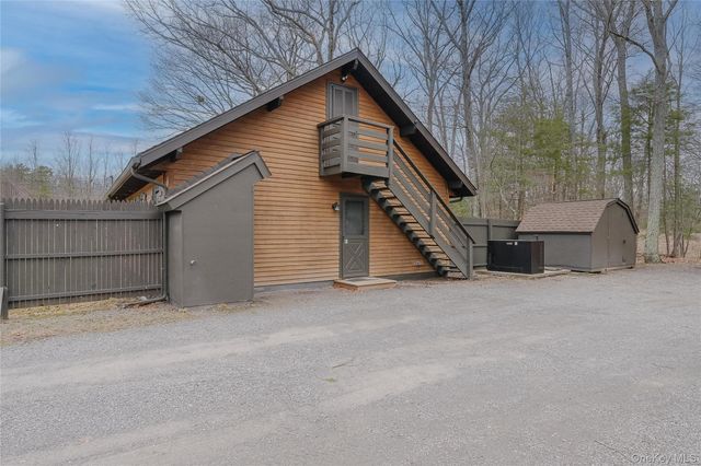 1050 Route 28, Kingston, NY 12401