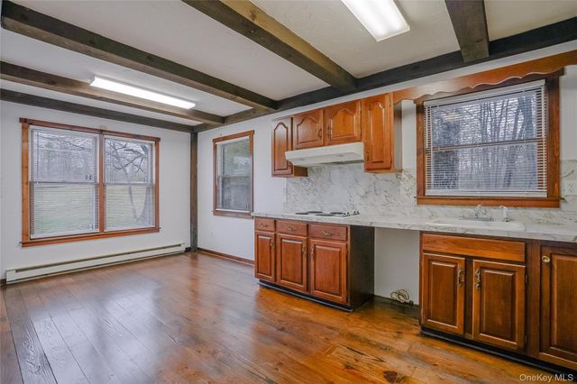 1050 Route 28, Kingston, NY 12401