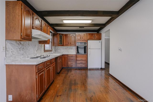 1050 Route 28, Kingston, NY 12401