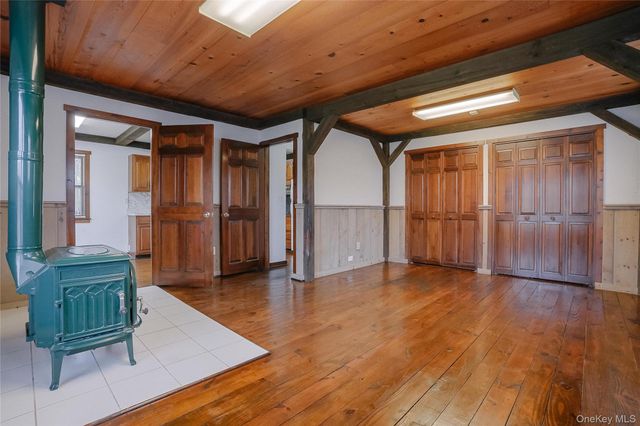 1050 Route 28, Kingston, NY 12401